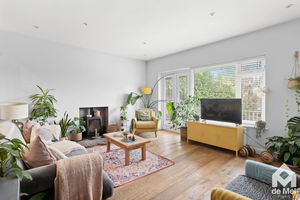 Photo 15- click for photo gallery